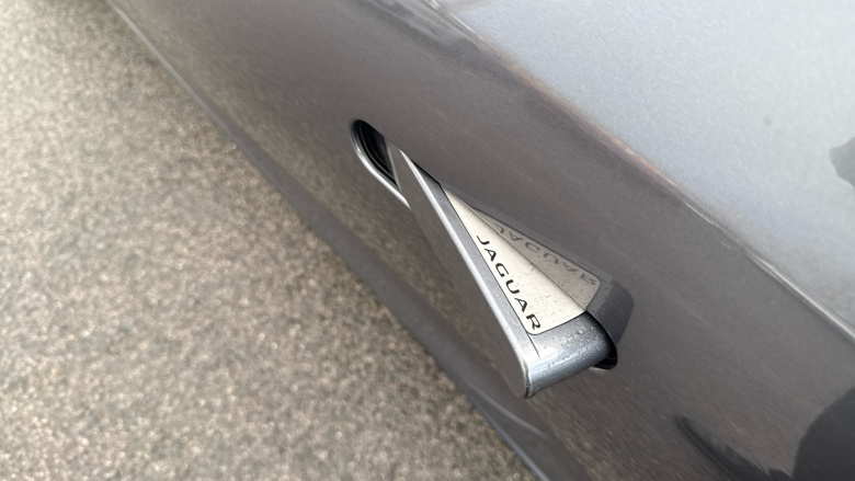 Jaguar F-Type 3.0 [380] Supercharged V6 R-Dynamic 2dr Auto AWD Petrol Coupe